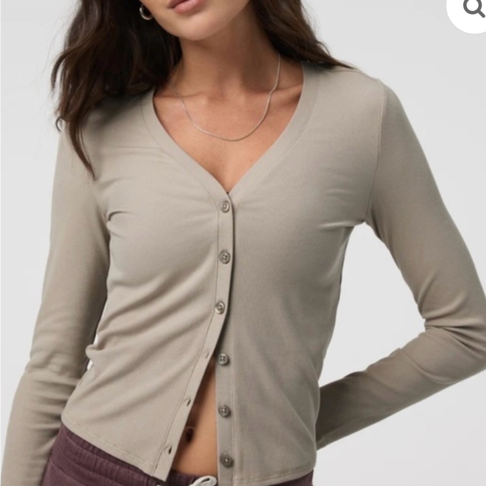 Vuori Beige Button Down Shirt